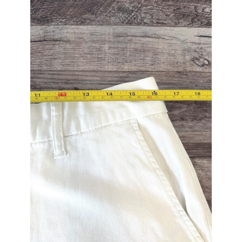 Anne Klein Chino Shorts Size 12 White Casual Summer Preppy Classic Minimalist - Picture 3 of 7